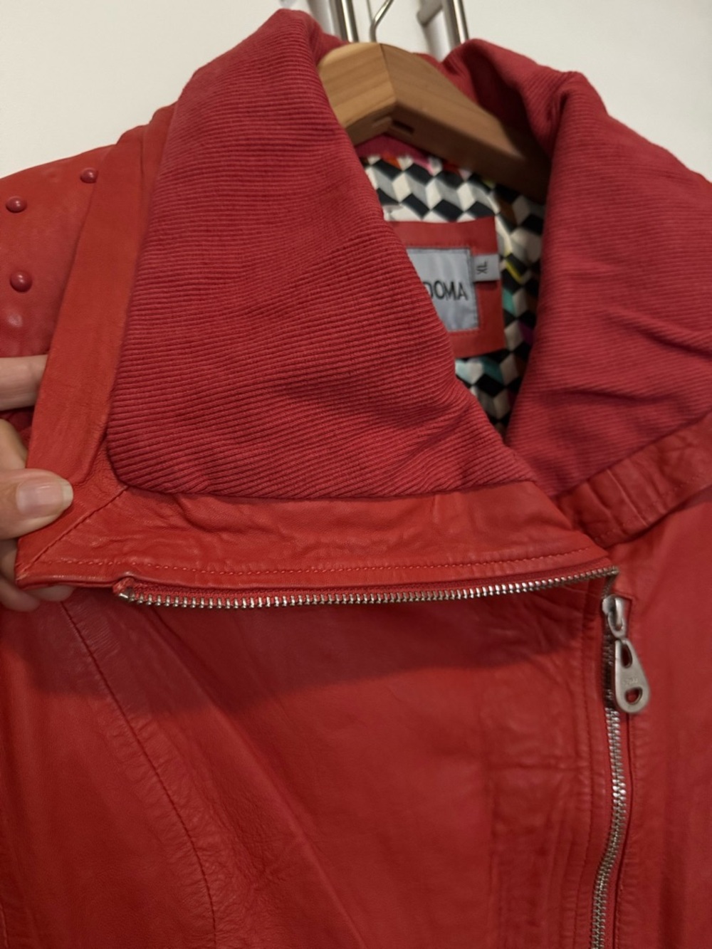 Doma Red Studded Leather Zip Jacket -XL - Picture 3 of 8